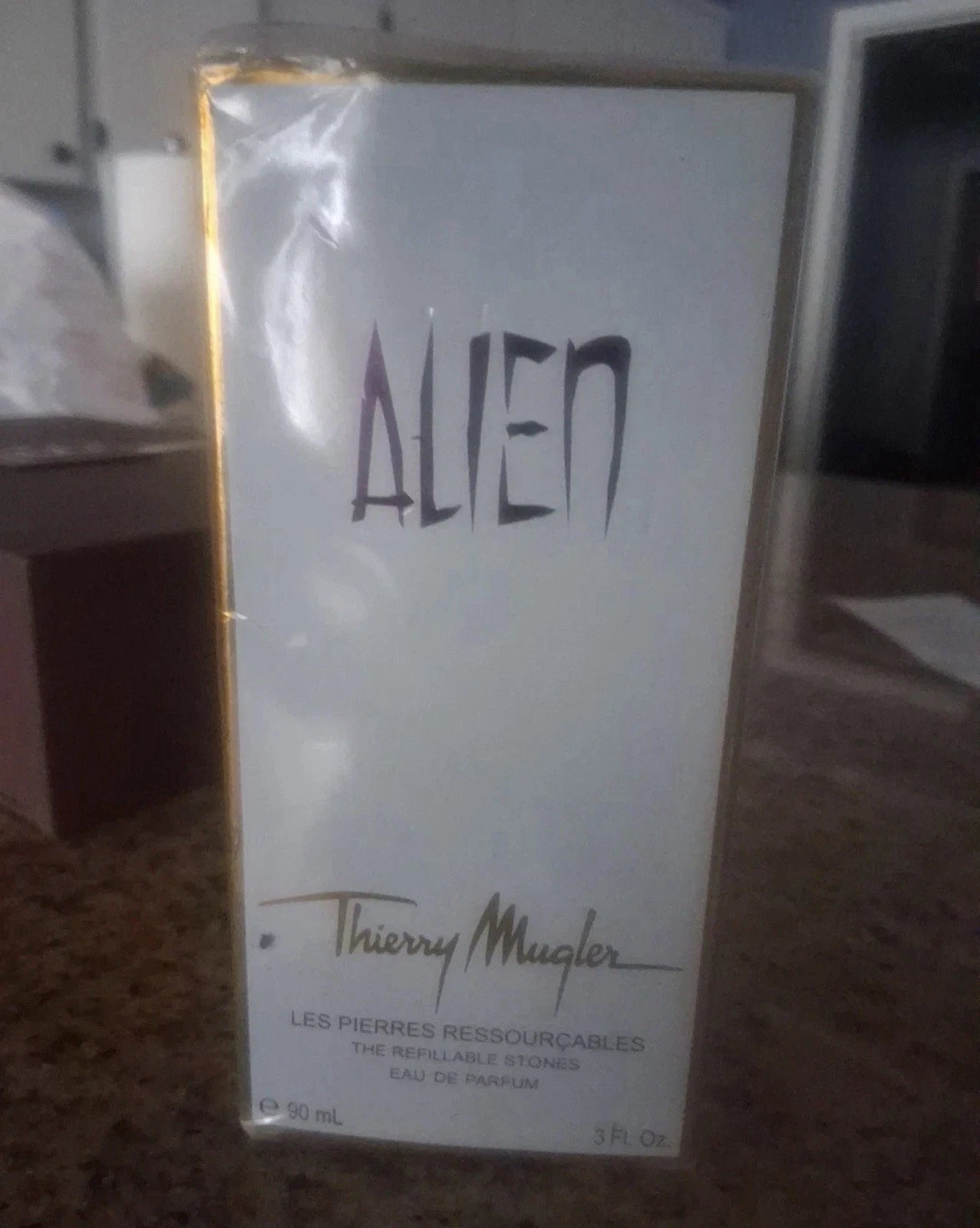Thierry Mugler Alien Eau de Parfum Spray 90ml / 3 fl oz Refillable Fragrance for Women